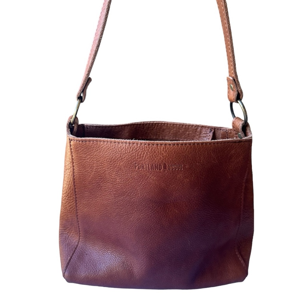 Portland Leather Triangle Shoulder Bag - Picture 3 of 10